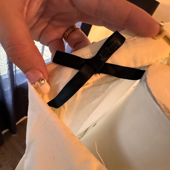 Long sleeve with black lace - Picture 4 of 4